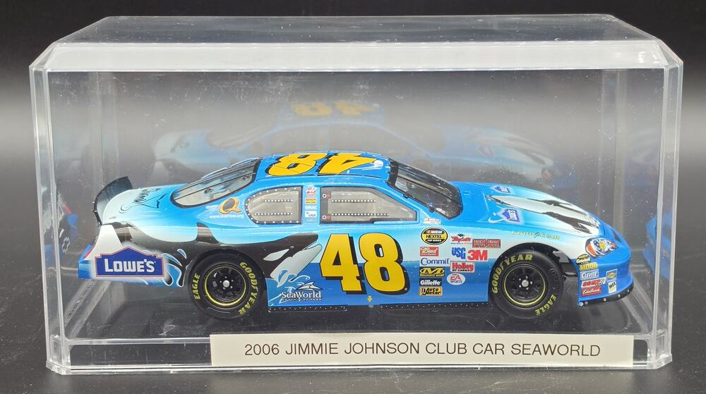 2006 Jimmie Johnson #48 SeaWorld RCCA 1:24 Action Diecast w/ Case & COA